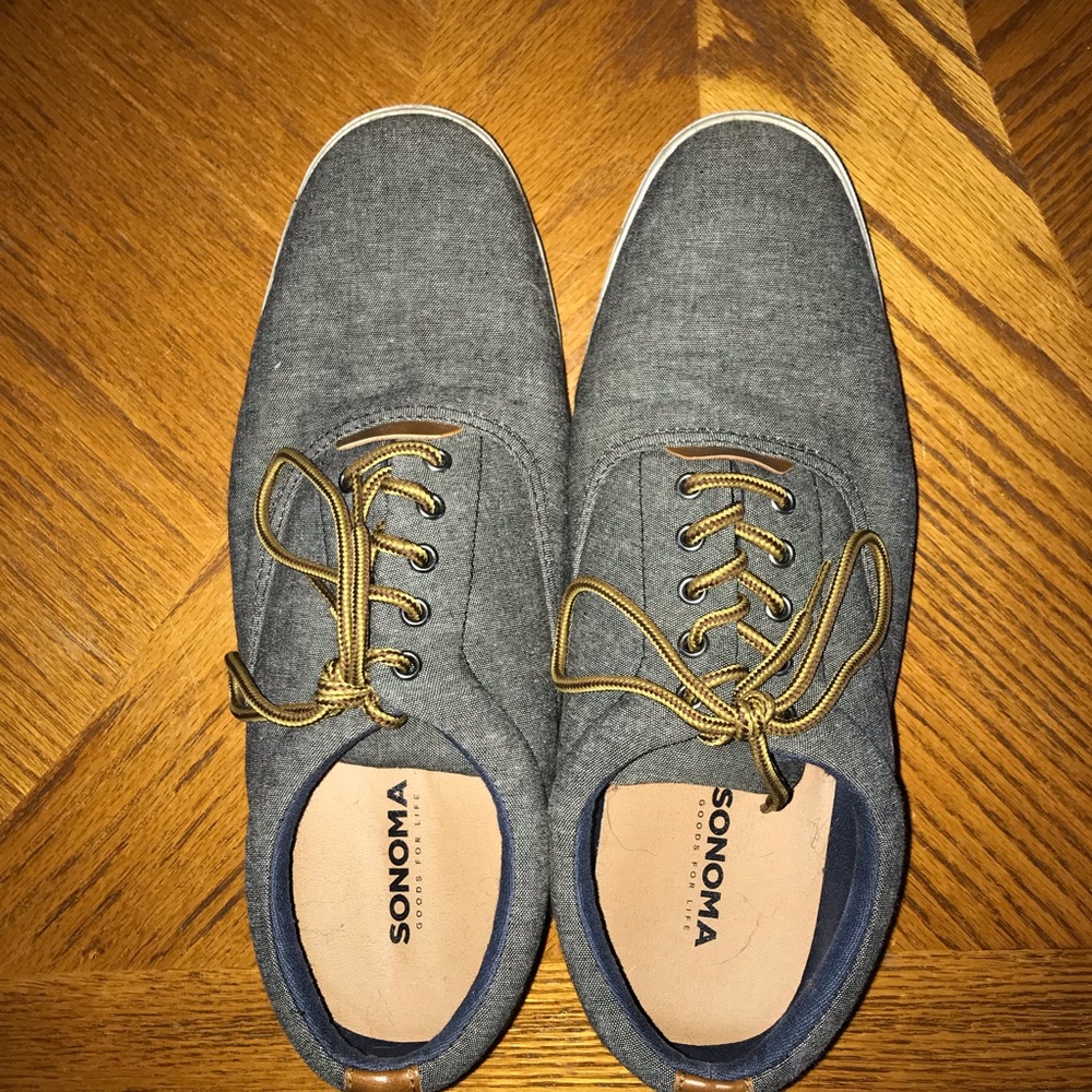 Men’s grey fashion loafer